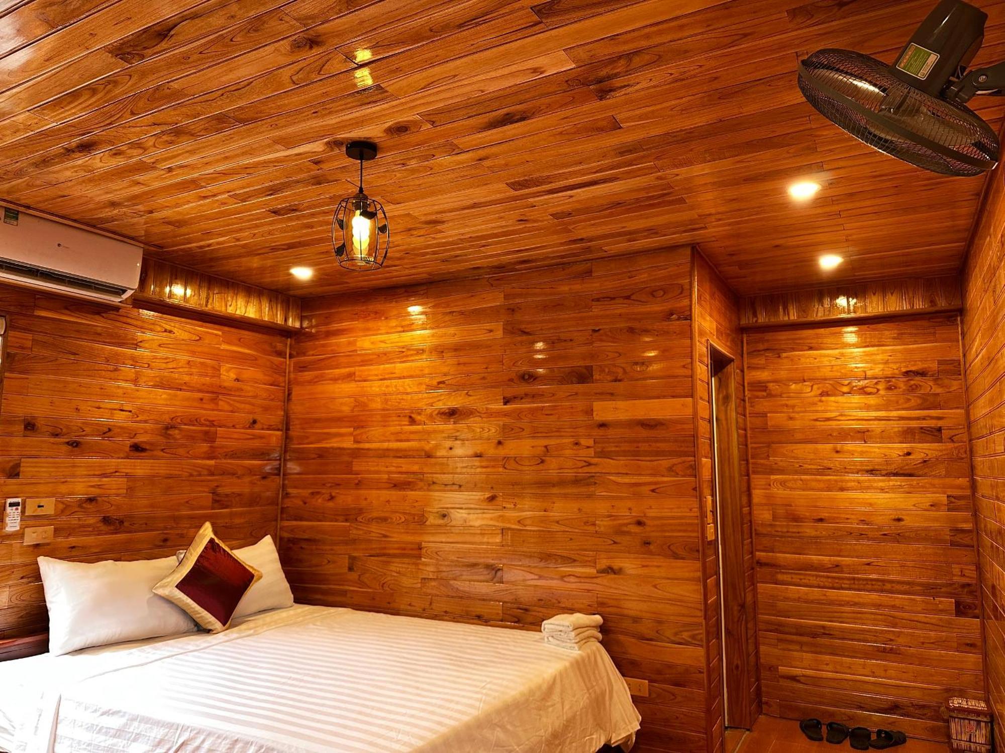 Cao Thach Homestay Нин Бин Екстериор снимка